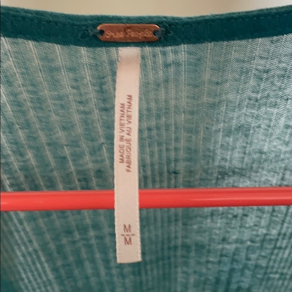 FREE PEOPLE TOP - Picture 4 of 6